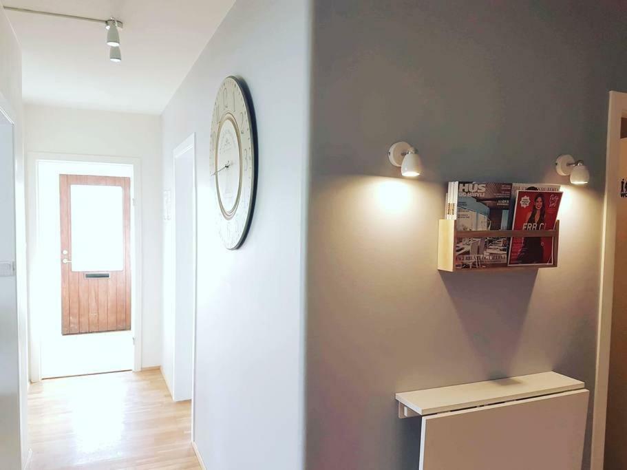Akureyri Central Rooms Bagian luar foto