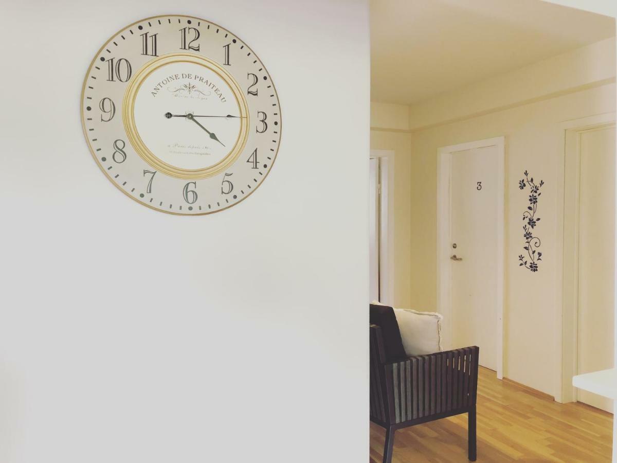 Akureyri Central Rooms Bagian luar foto